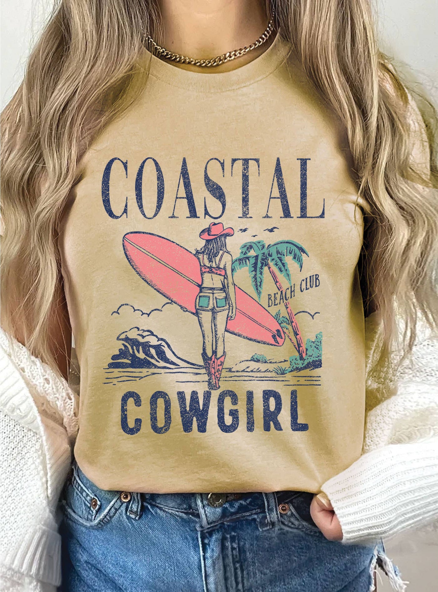 COASTAL COWGIRL -  BEACH CLUB GRAPHIC TSHIRTS : Tan