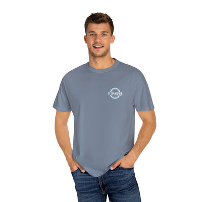 D Street Wave - Stylish Unisex Garment-Dyed T-Shirt for Surf Lovers