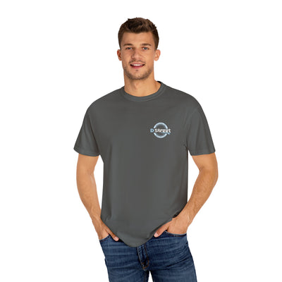 D Street Wave - Stylish Unisex Garment-Dyed T-Shirt for Surf Lovers